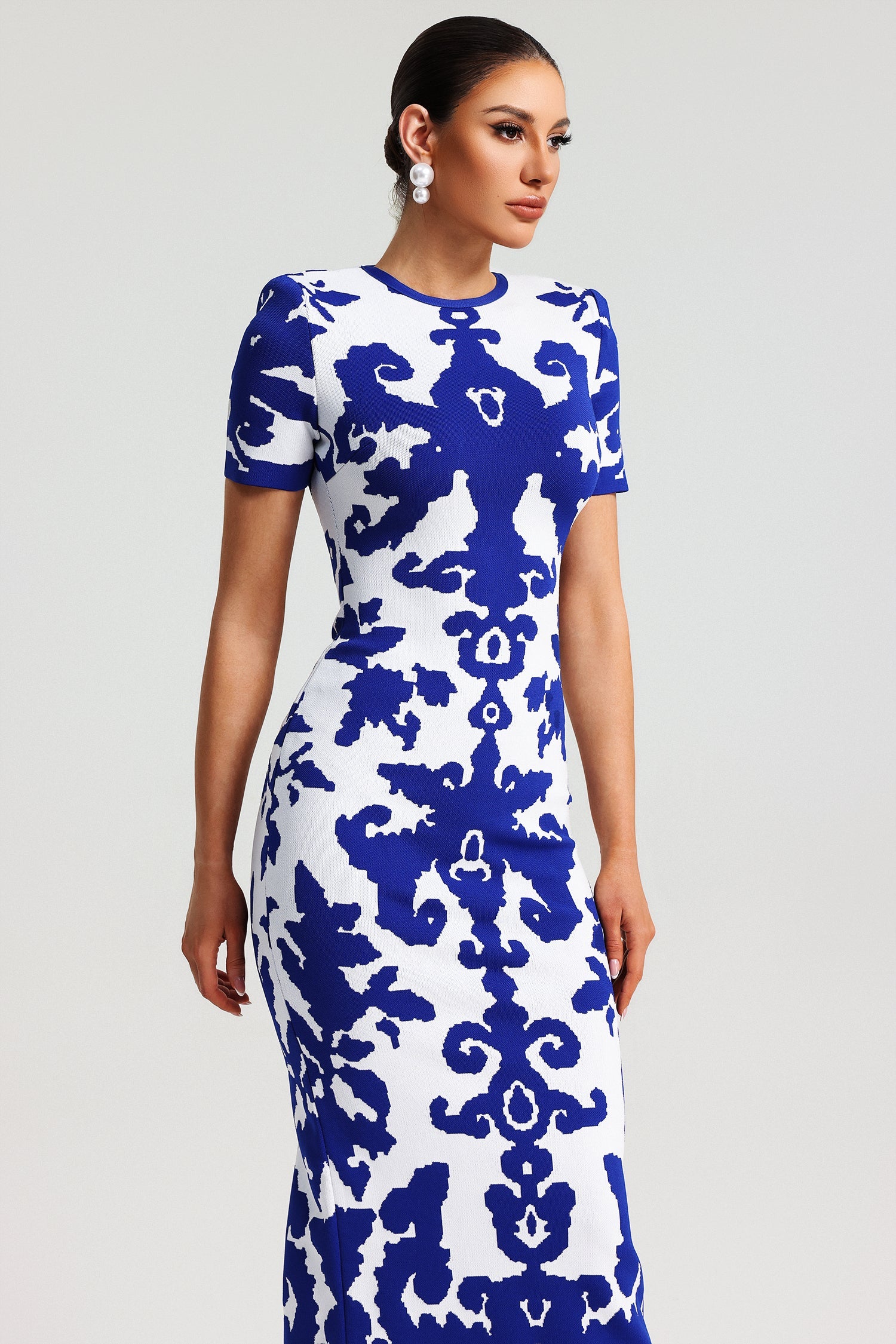 Lerae Round Neck Short Sleeve Jacquard Bandage Maxi Dress D241201111