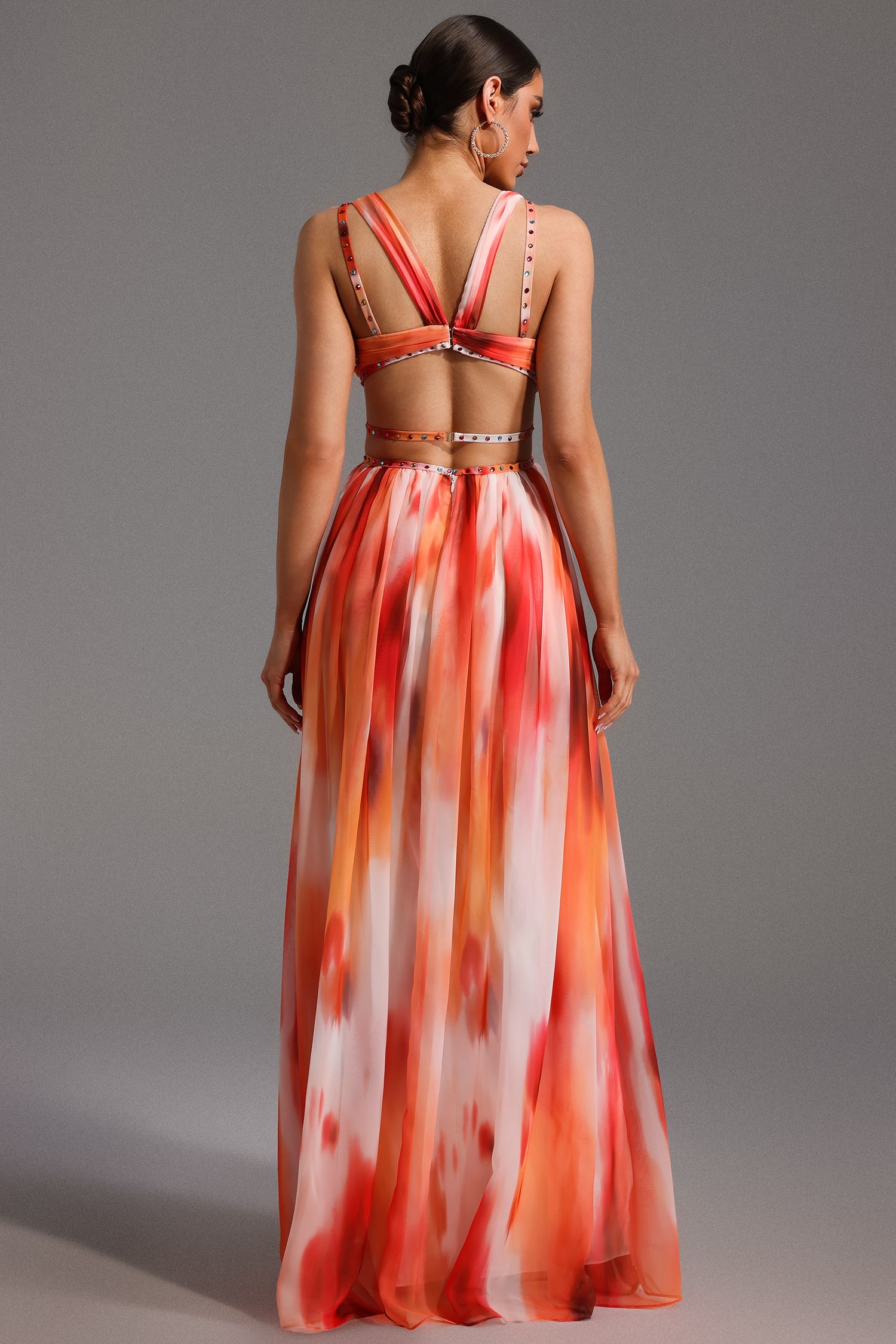 Ierra Sleeveless V-Neck Diamond Maxi Dress D230300364