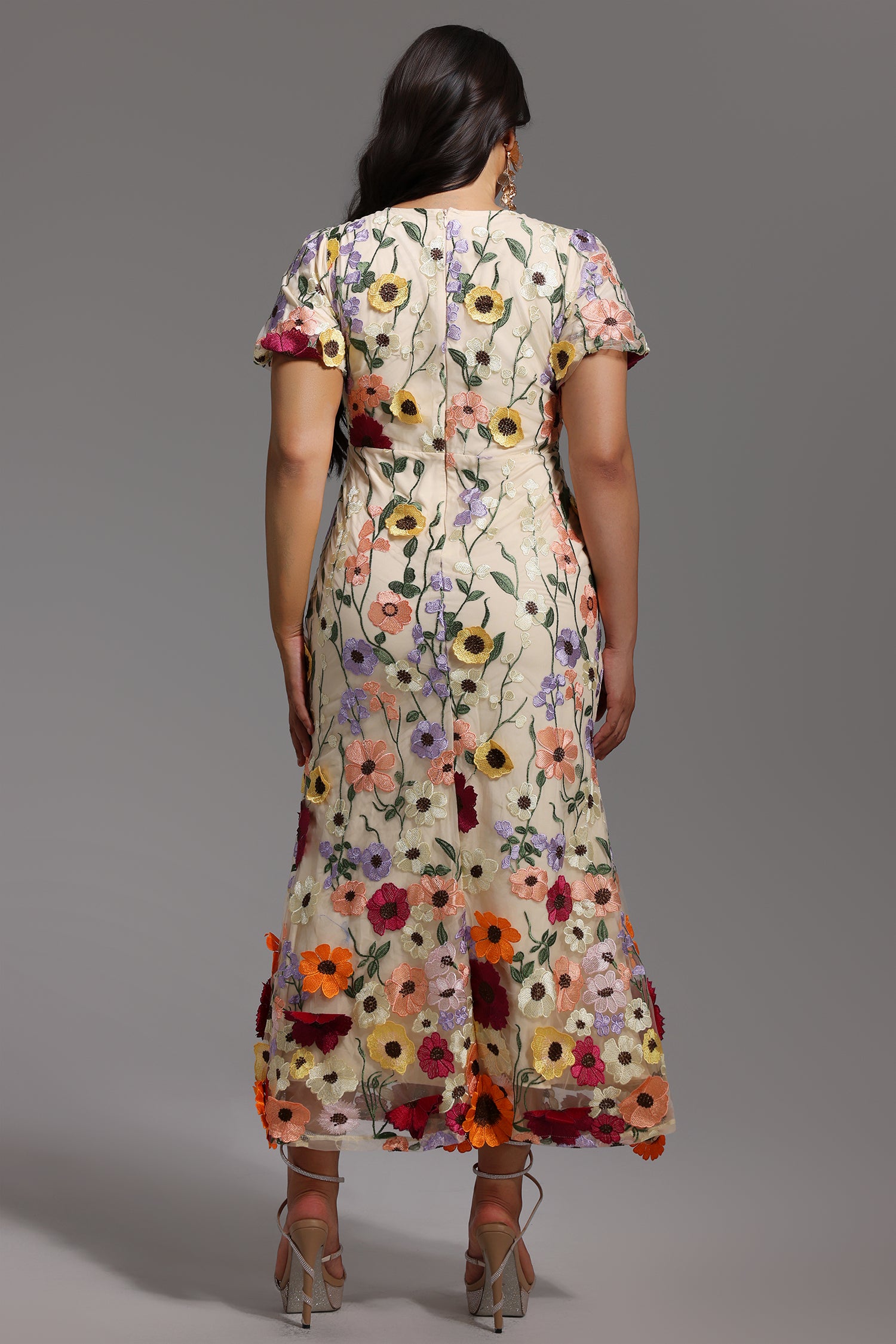 Naya Short Sleeve Round Neck Flowers Fishtail Midi Dress D250201657