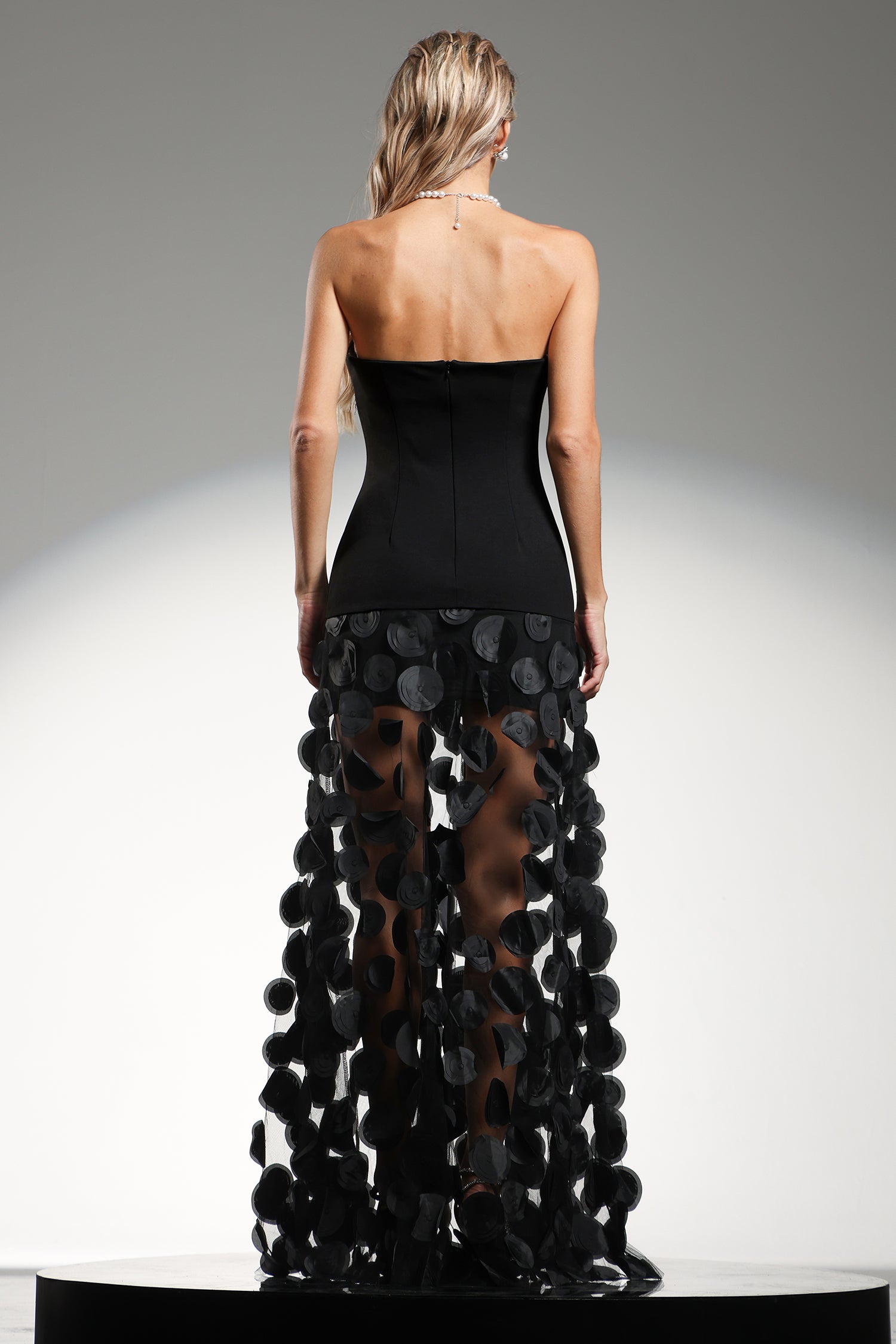 Falzer Sleeveless Netting Wafer Maxi Dress D250301510