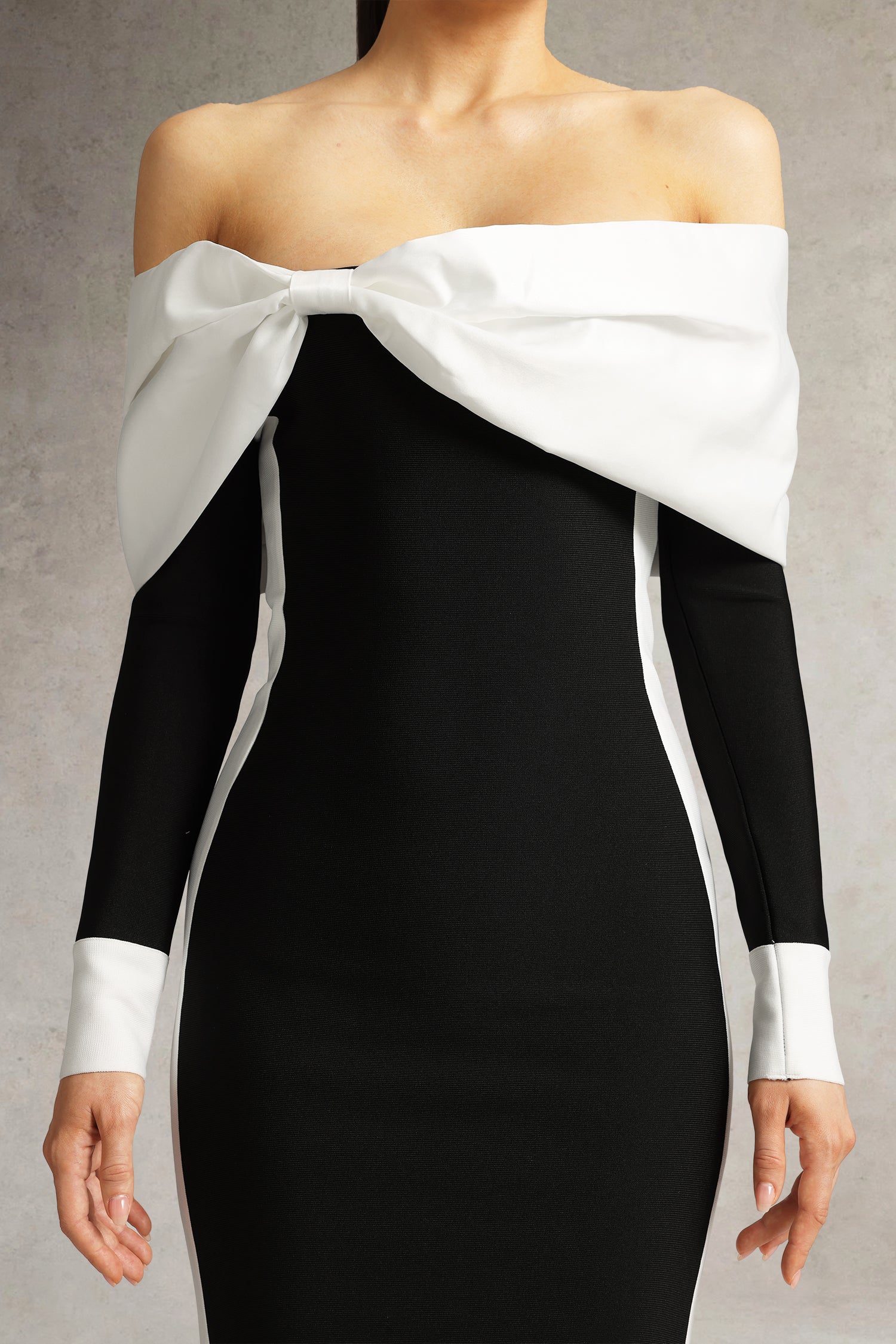 Oria Off Shoulder Bow Bandage Midi Dress D250805405-Black