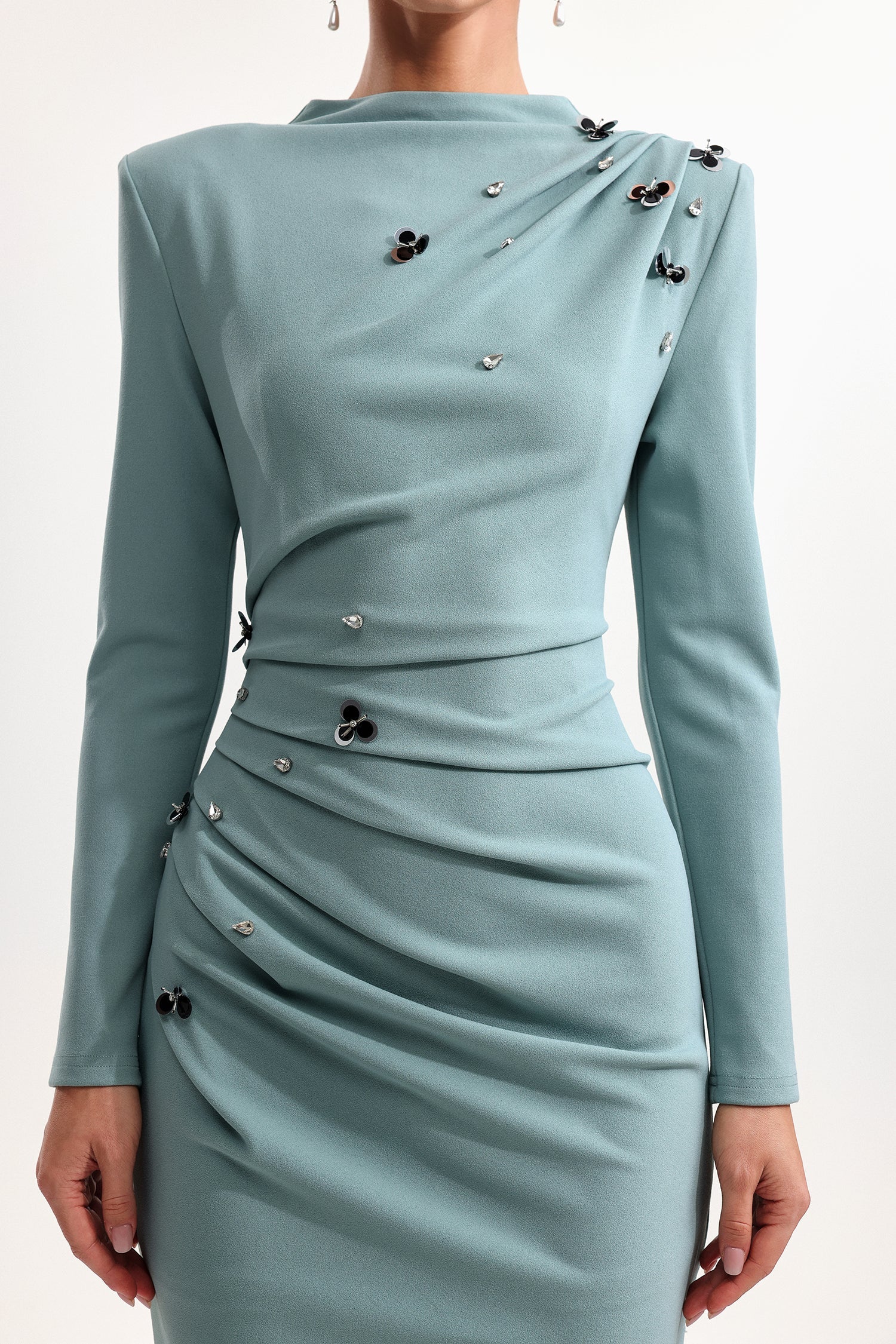 Nina Elegant Cinched Waist Long Sleeve Sequin Floral Pleated Knit Midi Dress C251000095