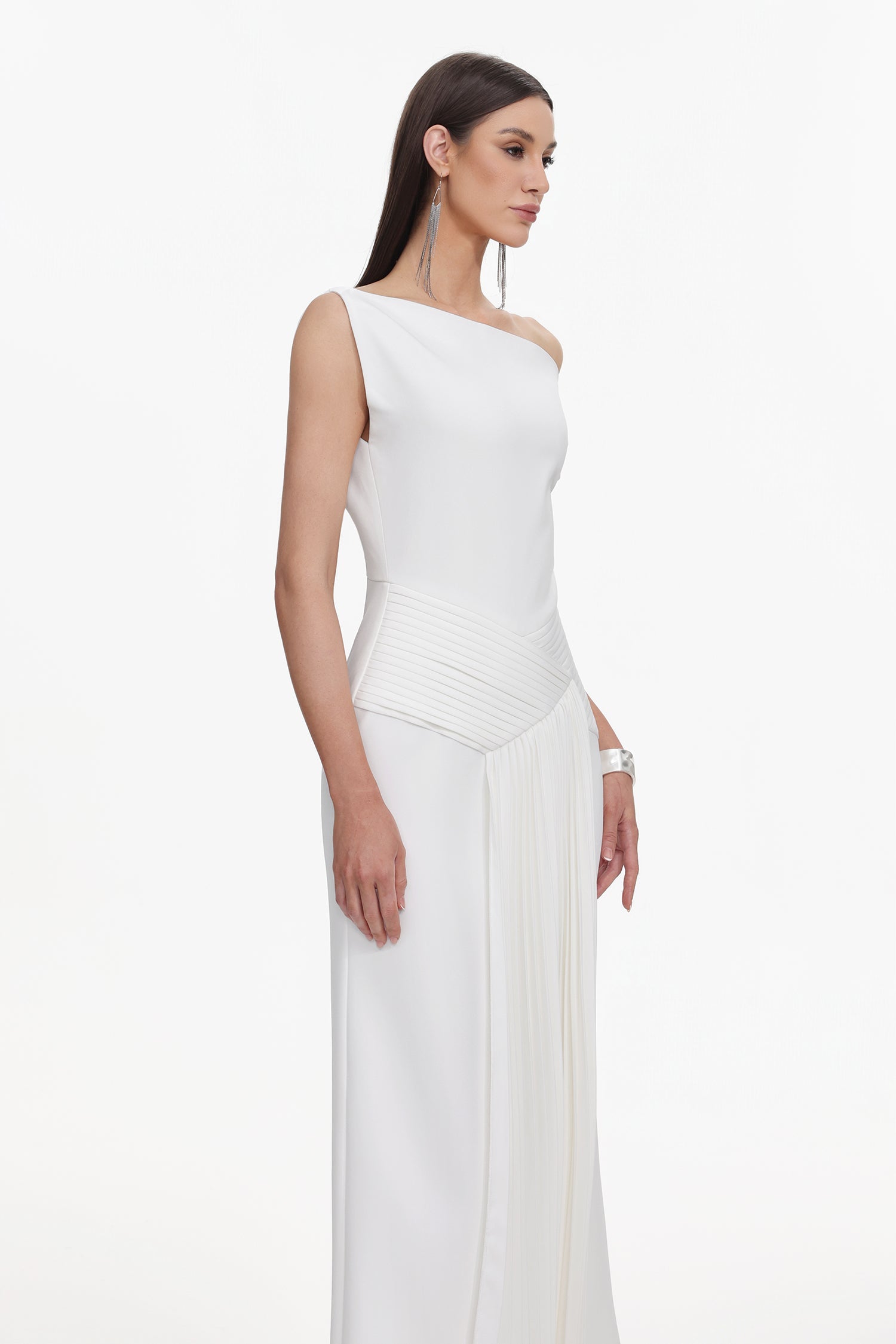 Paulina Oblique Shoulder Sleeveless Folds White Midi Dress C250300341