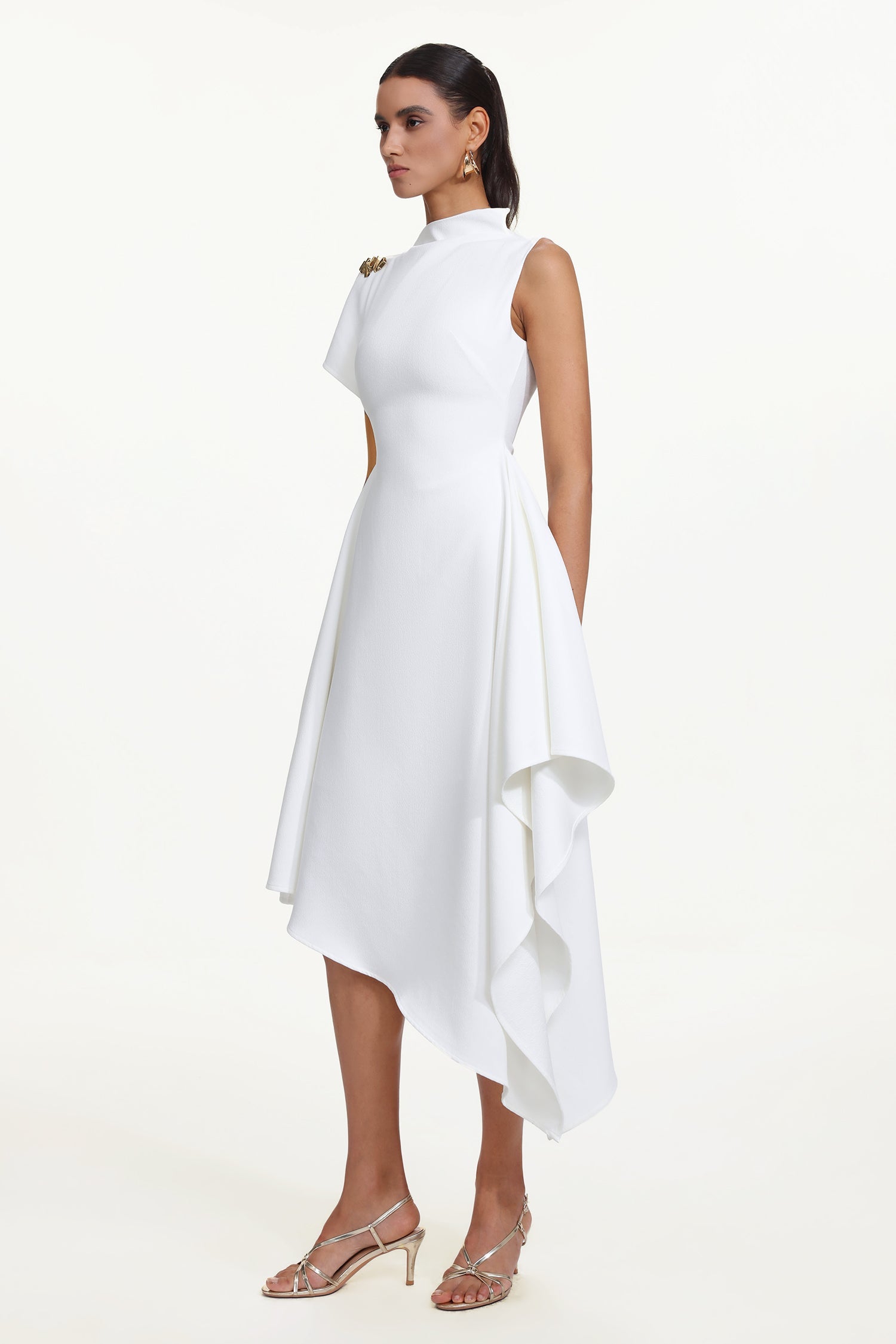Weren Elegant Contour High Neck Asymmetric Maxi Dress D251201536