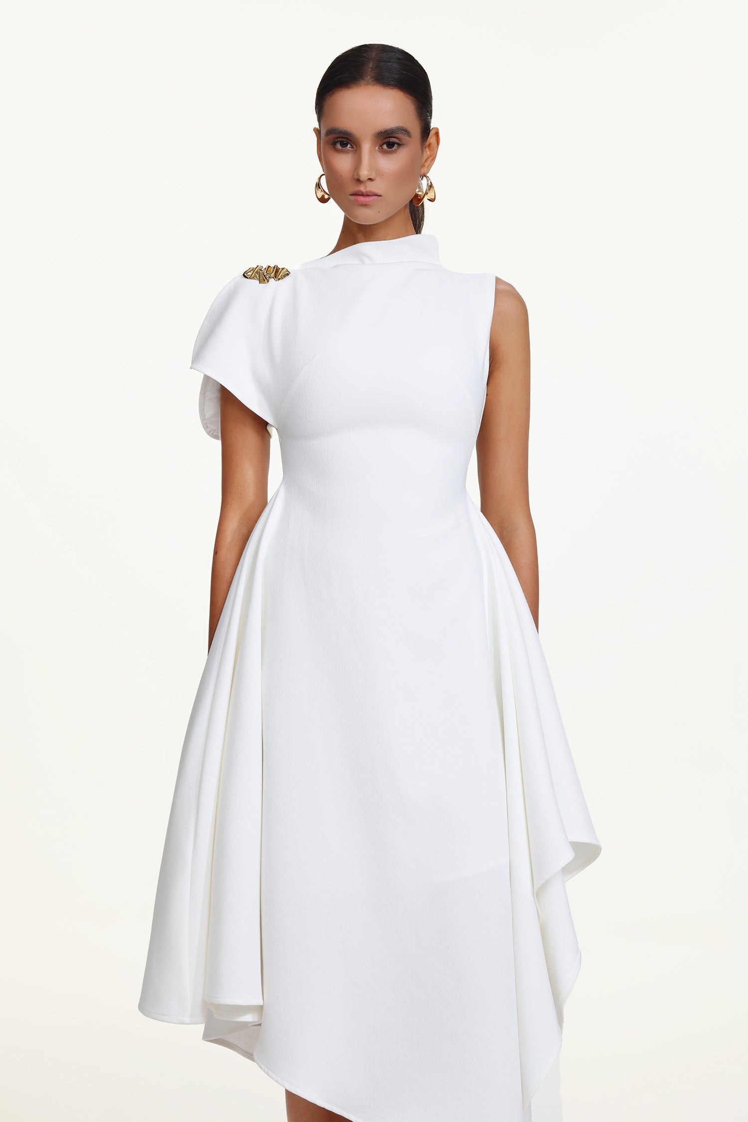 Weren Elegant Contour High Neck Asymmetric Maxi Dress D251201536
