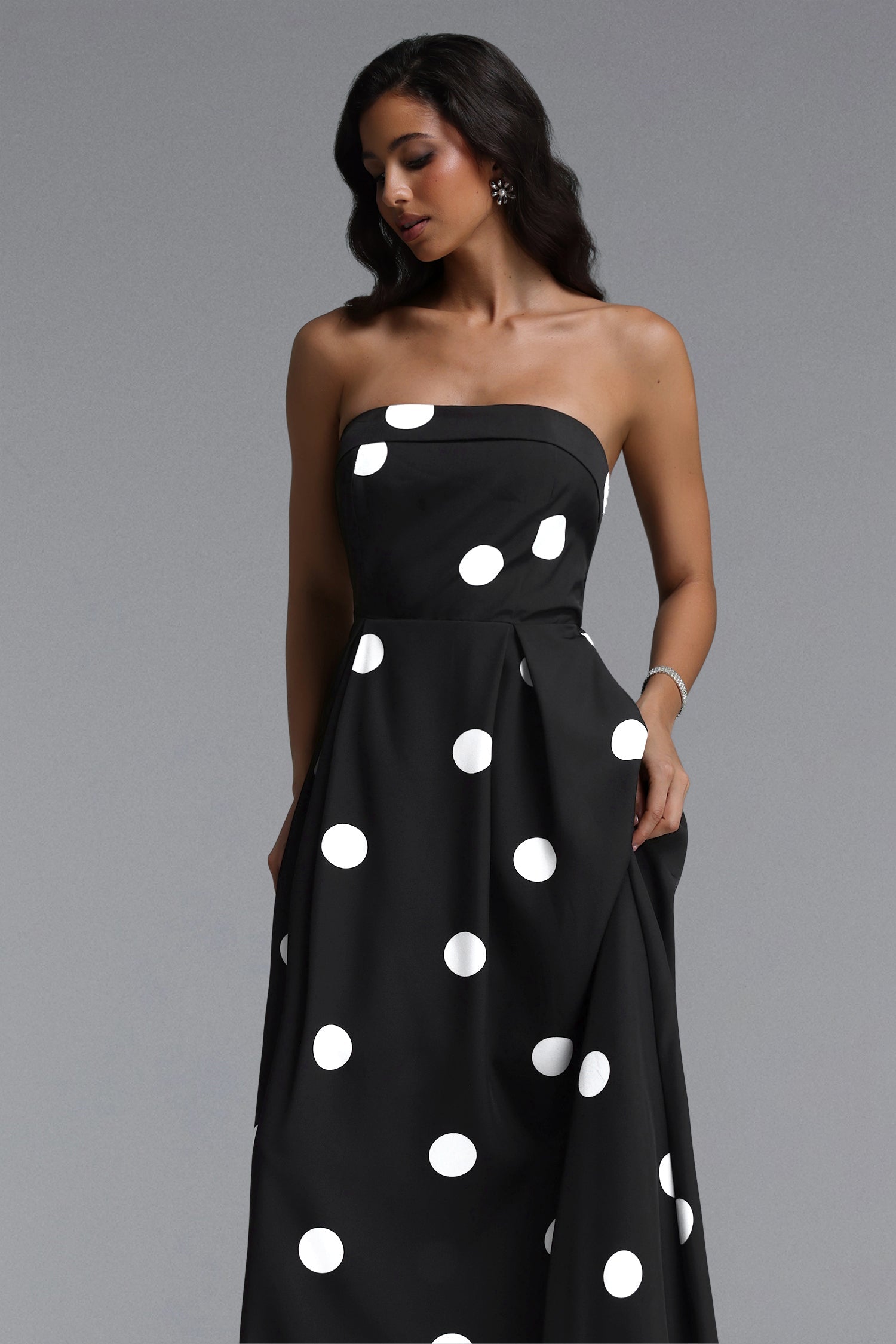 Marley Elegant Tailored Sleeveless Polka Dot Woven Maxi Dress C260400062
