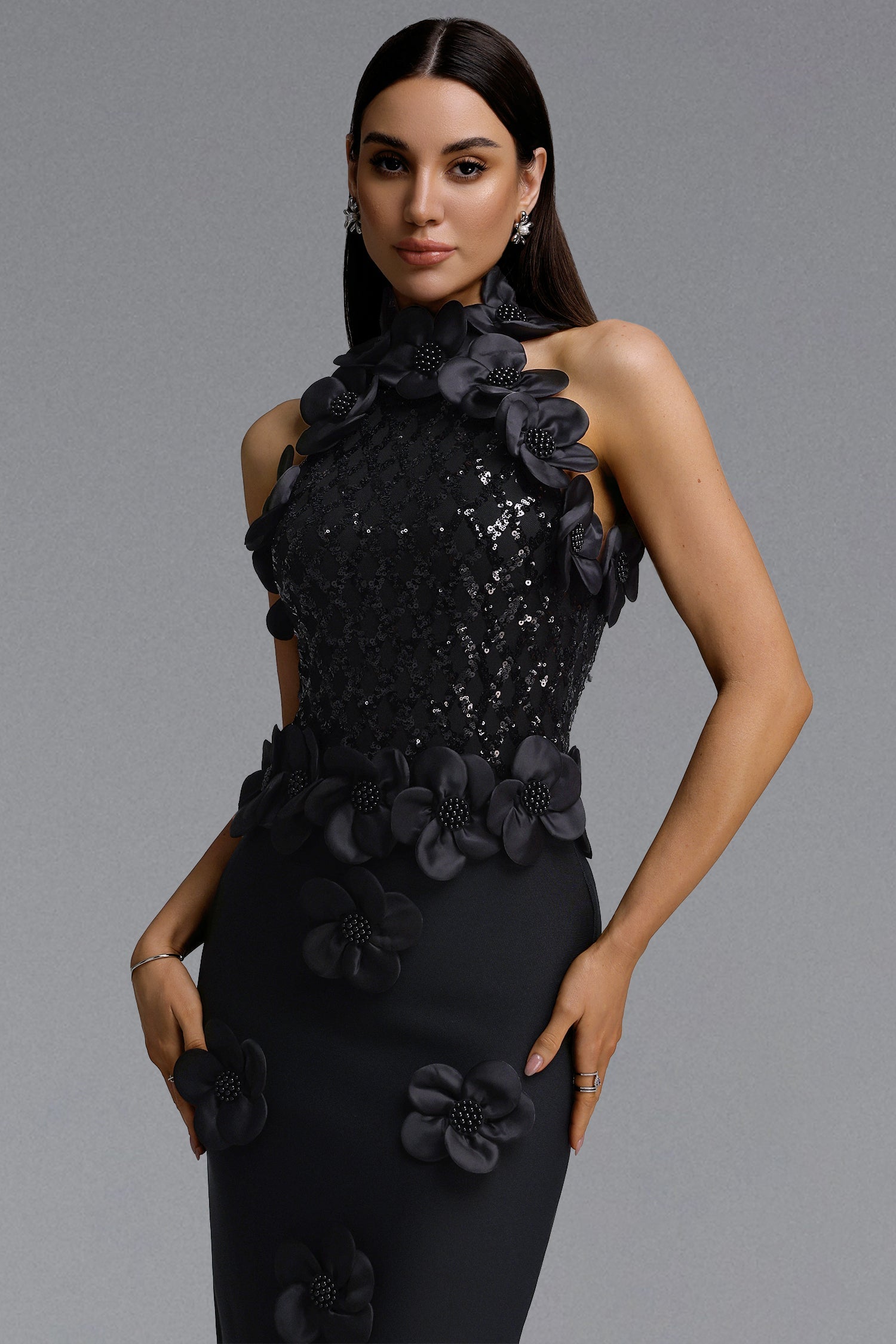 Giela Oria Glamorous Contour Pearl Floral Bandage Black Maxi Dress D260601448