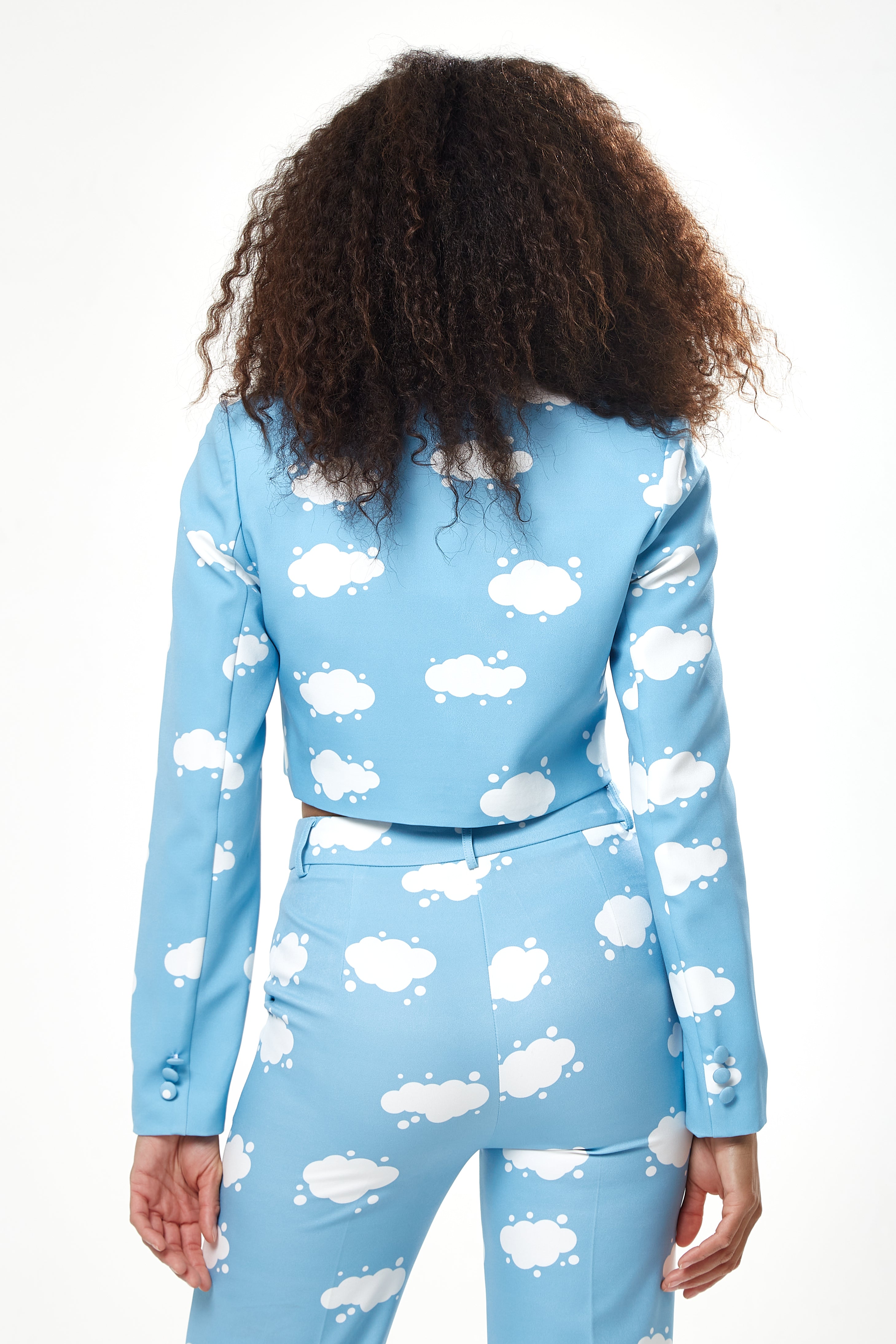 Women's Cropped Blue Cloud Print Blazer With Padded Shoulders, Boxy Fit A1-30-LIQ21-171SS22BLZ
