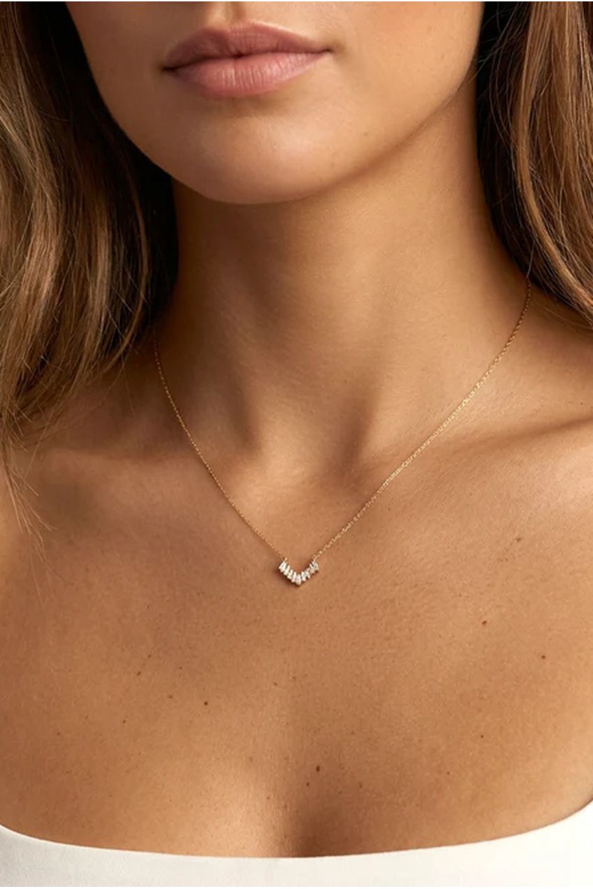 Dainty Baguette Bar Necklace 553