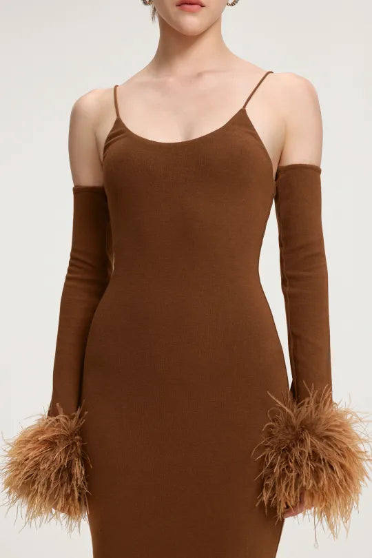 Feather-Cuffed Knit Midi Dress R2509DT054