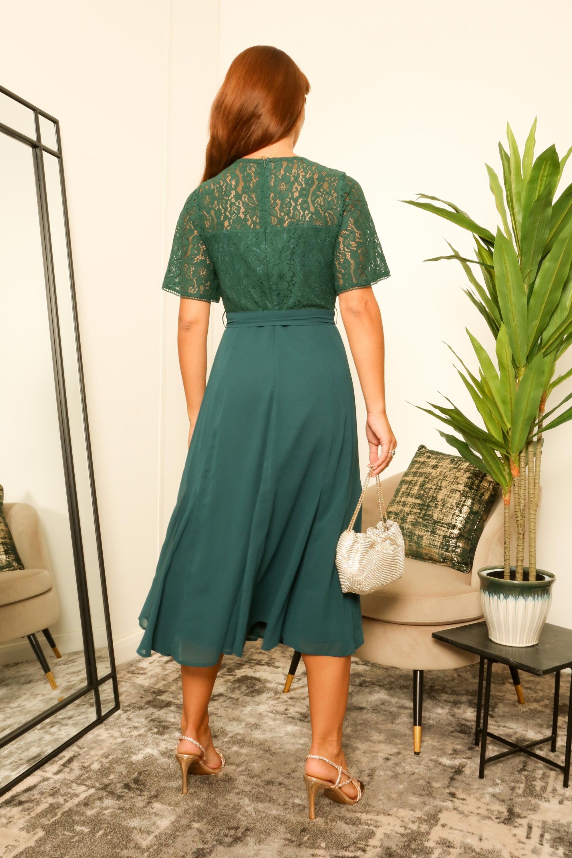 Lace Top Chiffon Godet Dress DR0000611