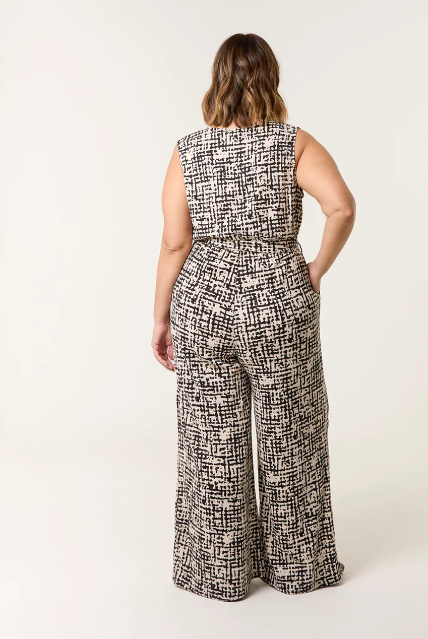 Curve Sleeveless Belted Jumpsuit BC257714063A