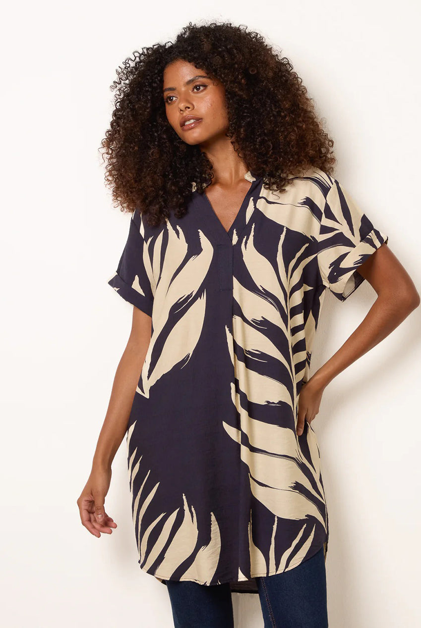 Palm Print Tunic Top BV3494008