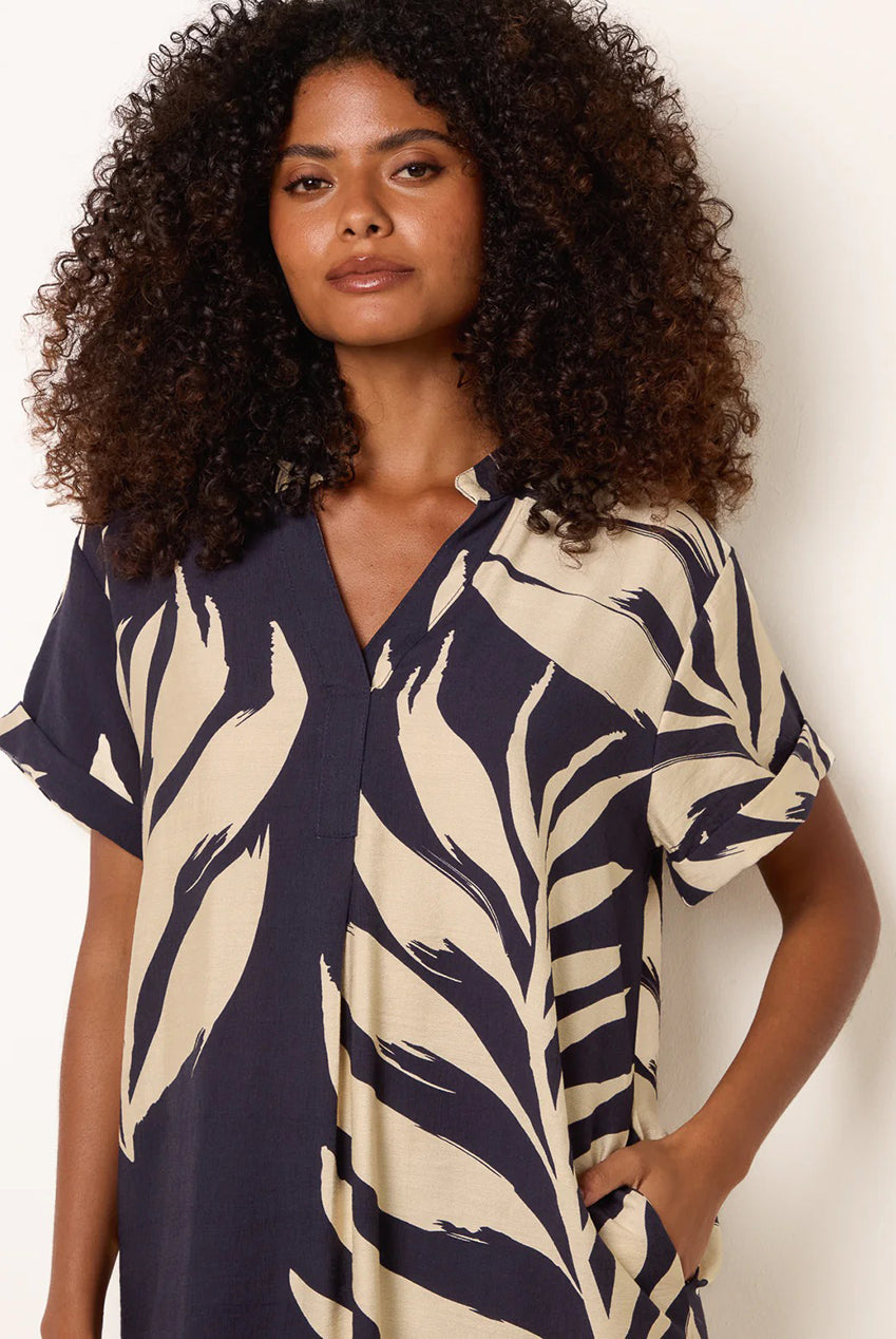 Palm Print Tunic Top BV3494008