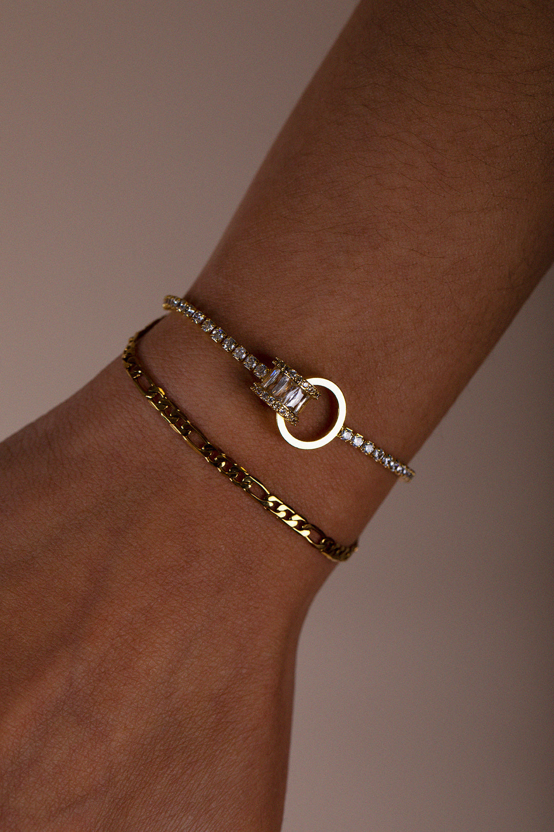 Double Ring Diamante Bracelet In Gold - Gift Boxed JE412124