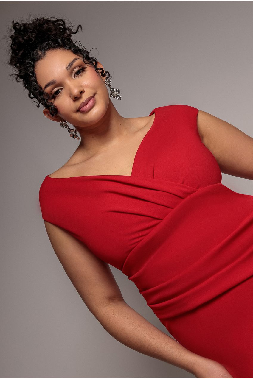 Bardot Pleated Maxi Dress - Red DR1092SCPLUS