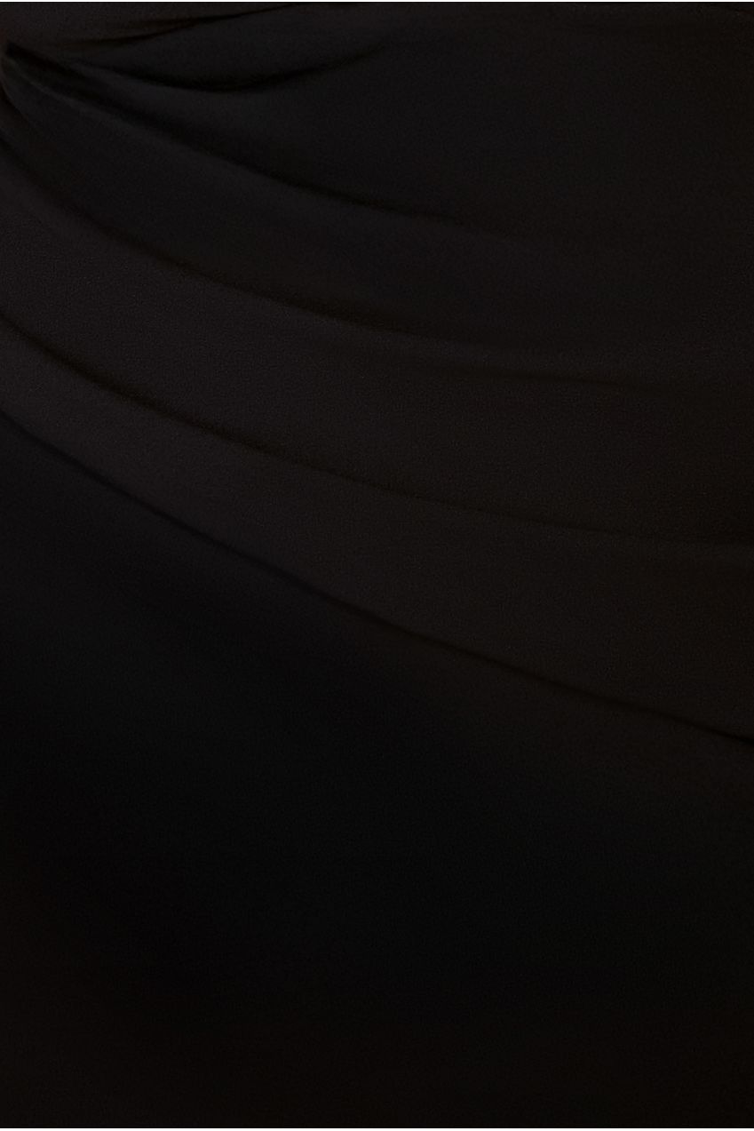 Bardot Pleated Maxi Dress - Black DR1092SCPLUS