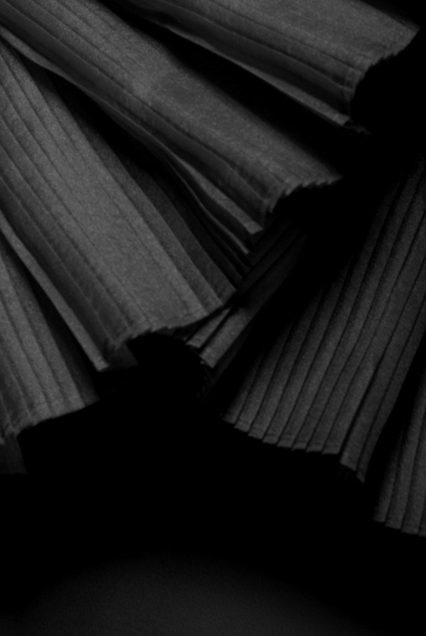 One Shoulder Pleated Fan Midi Dress - Black DR4103