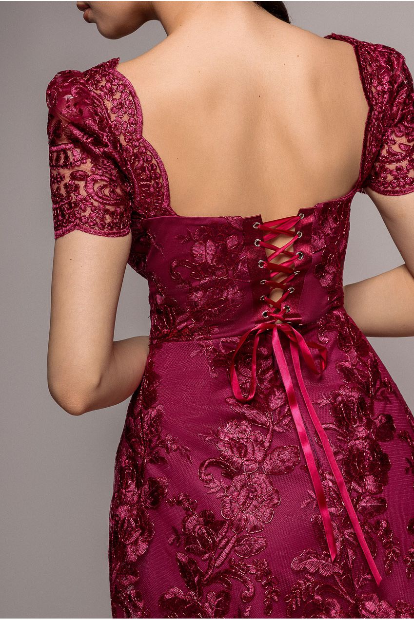 Scallop Edge Corset Back Structured Lace Mini Dress - Burgundy DR4966