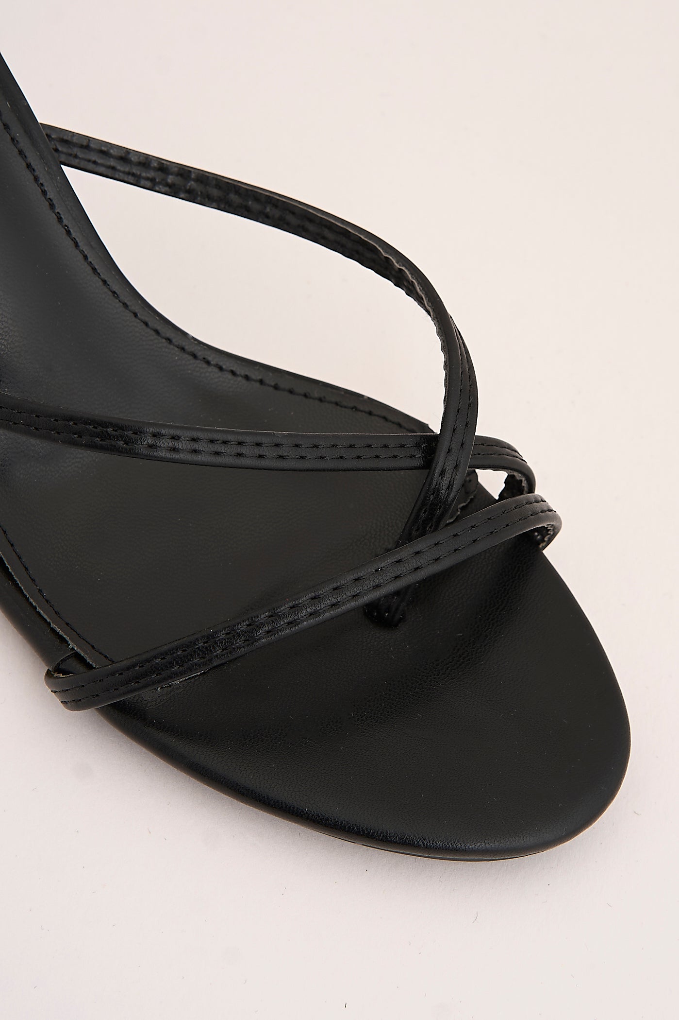 Sylvia Toepost Strappy Slip On Kitten Heel Mules In Black XL-6-BLK