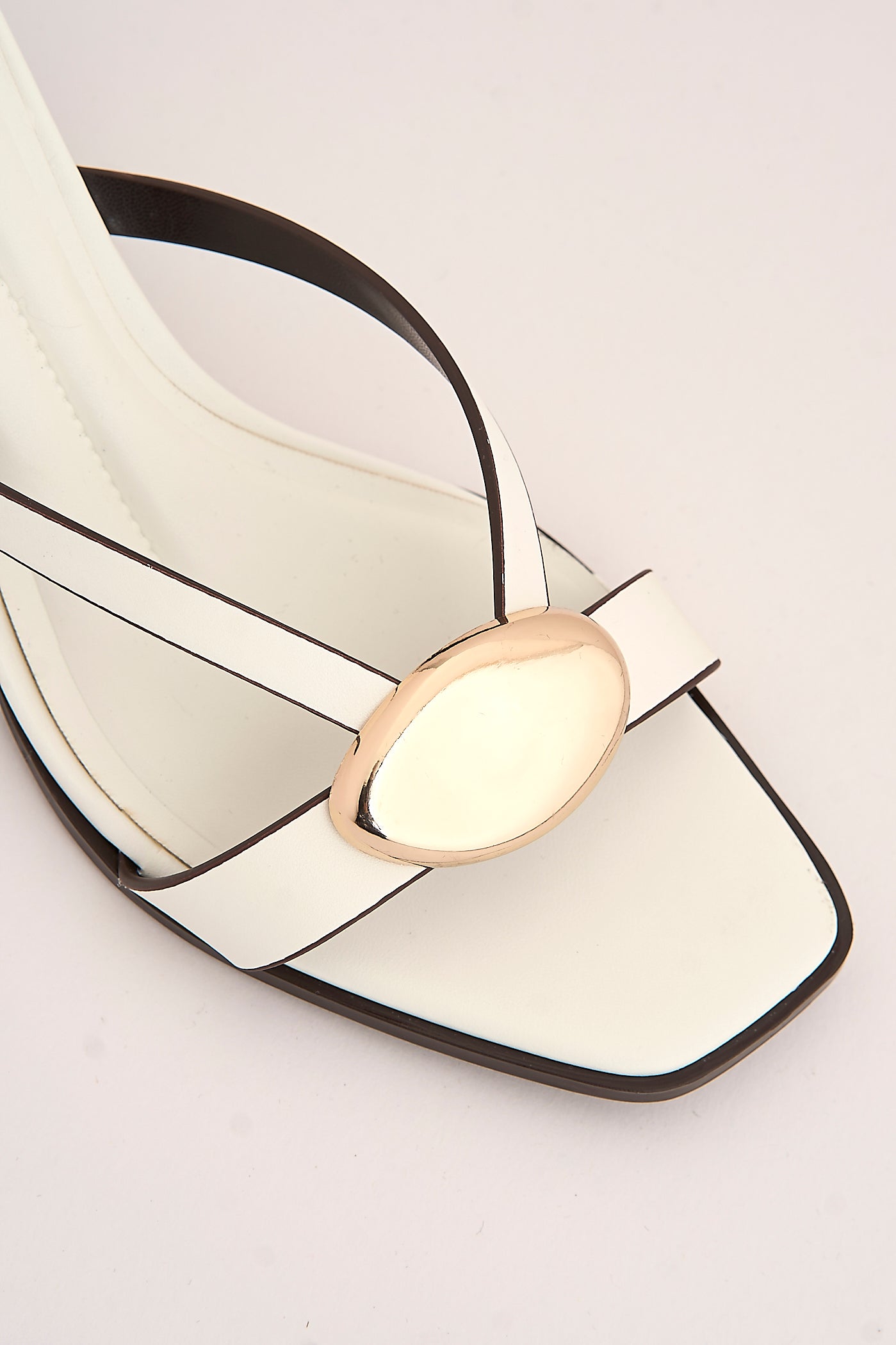 Riona Gold Pebble Detail Slip On Kitten Heel Mules In White 3757-BU43-WHT