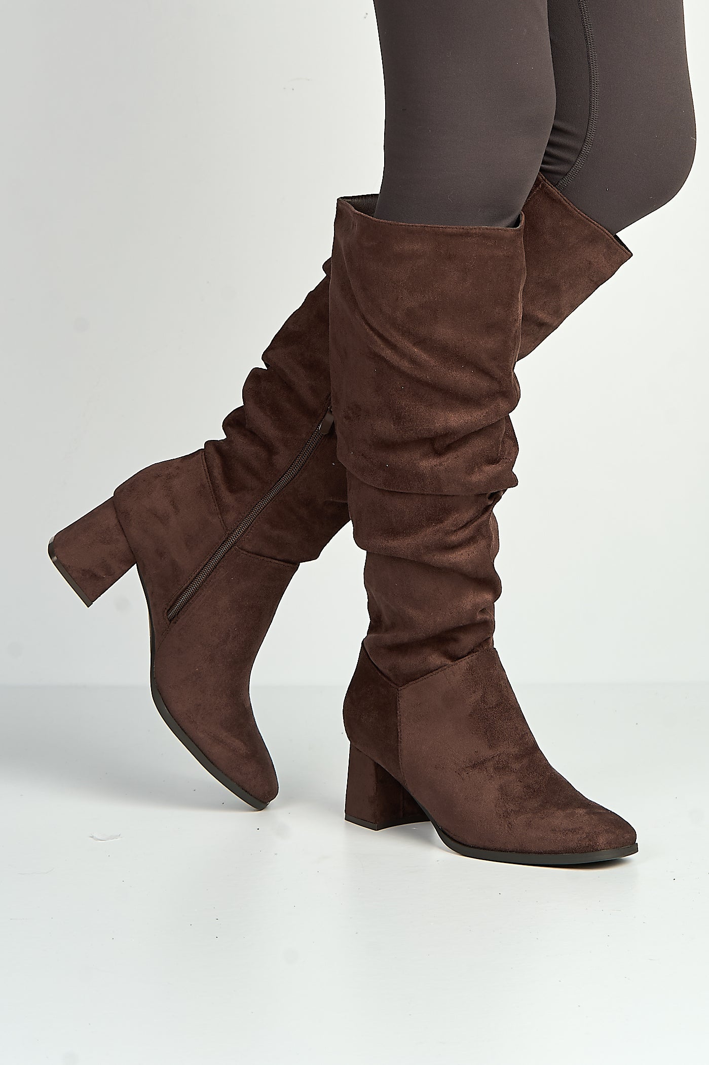 Giana Rouched Block Heel Knee High Boots In Chocolate LS9817-CHOC