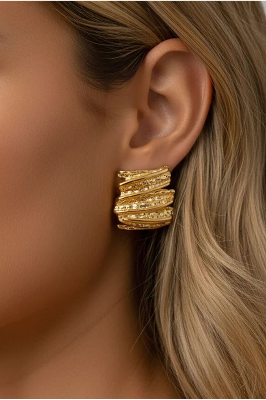 Rectangular Textured Stud Earrings E31