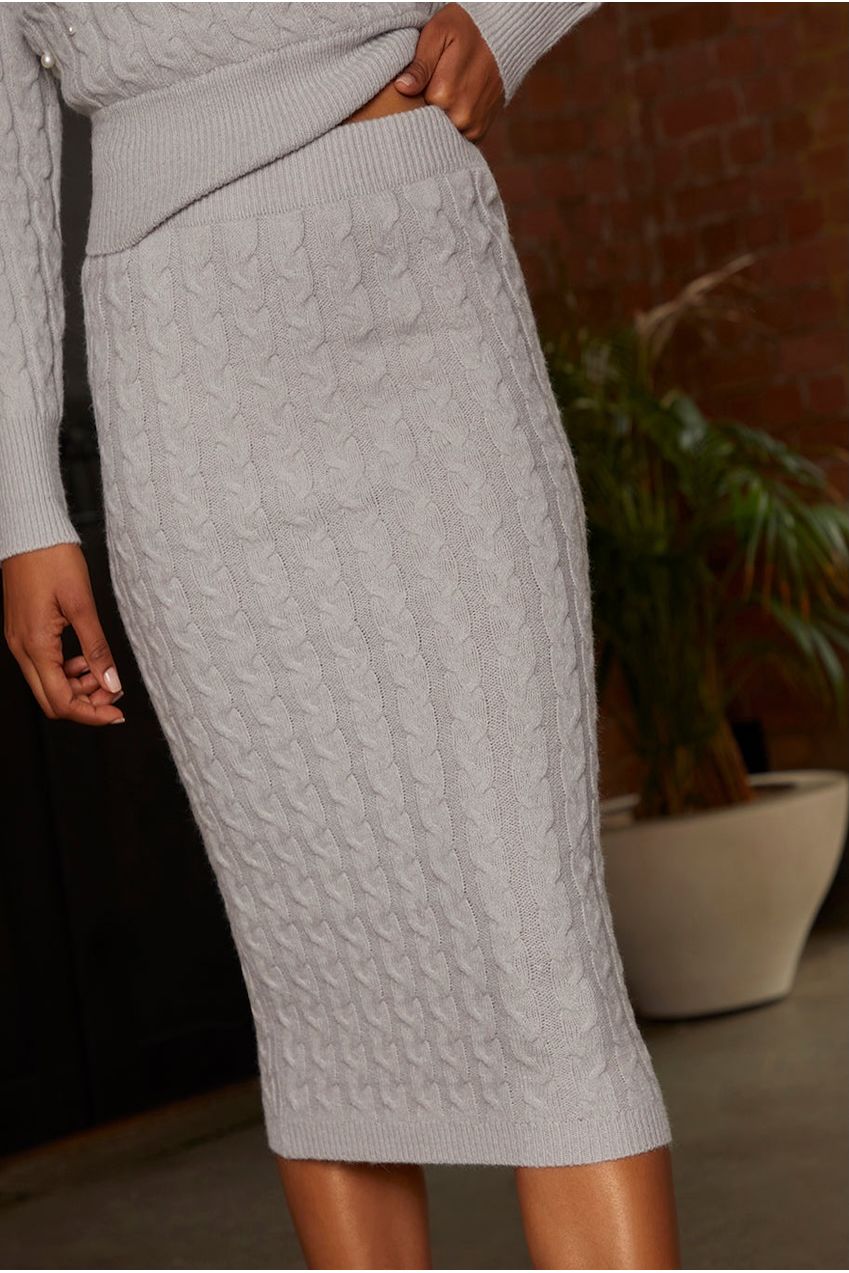 Cable Knit Midi Skirt In Grey EM0897GR