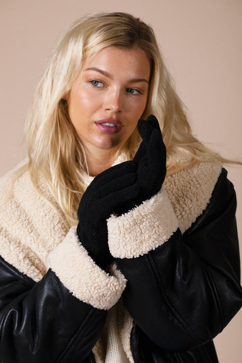 Touch Screen Cable Knit Gloves In Black by SVNX