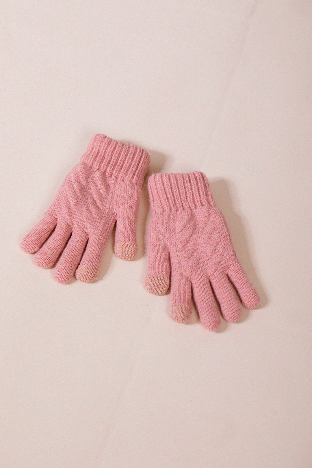 Touch Screen Cable Knit Gloves In Pink GL310109