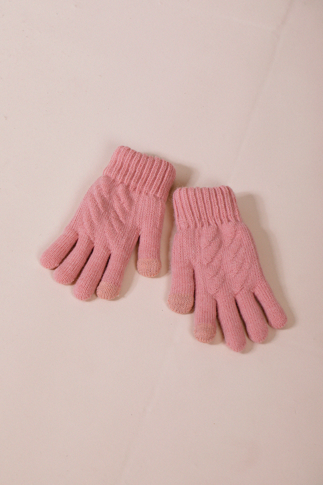 Touch Screen Cable Knit Gloves In Pink GL310109