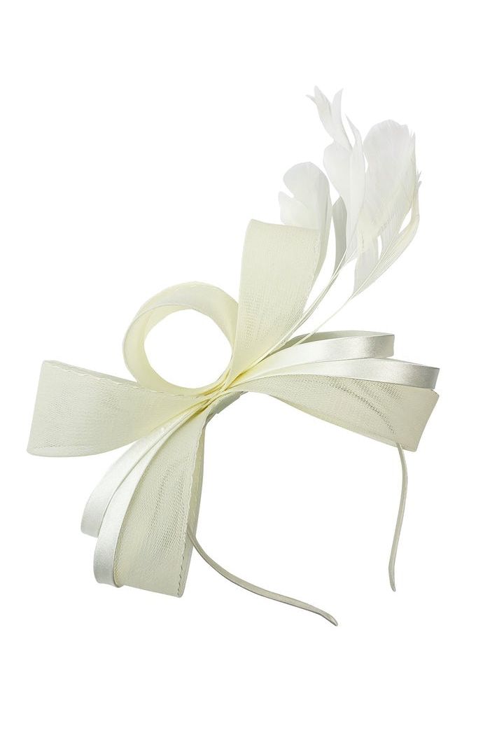 Bow Shaped Fascinator With Satin Loops & Feathers In Cream HA300830