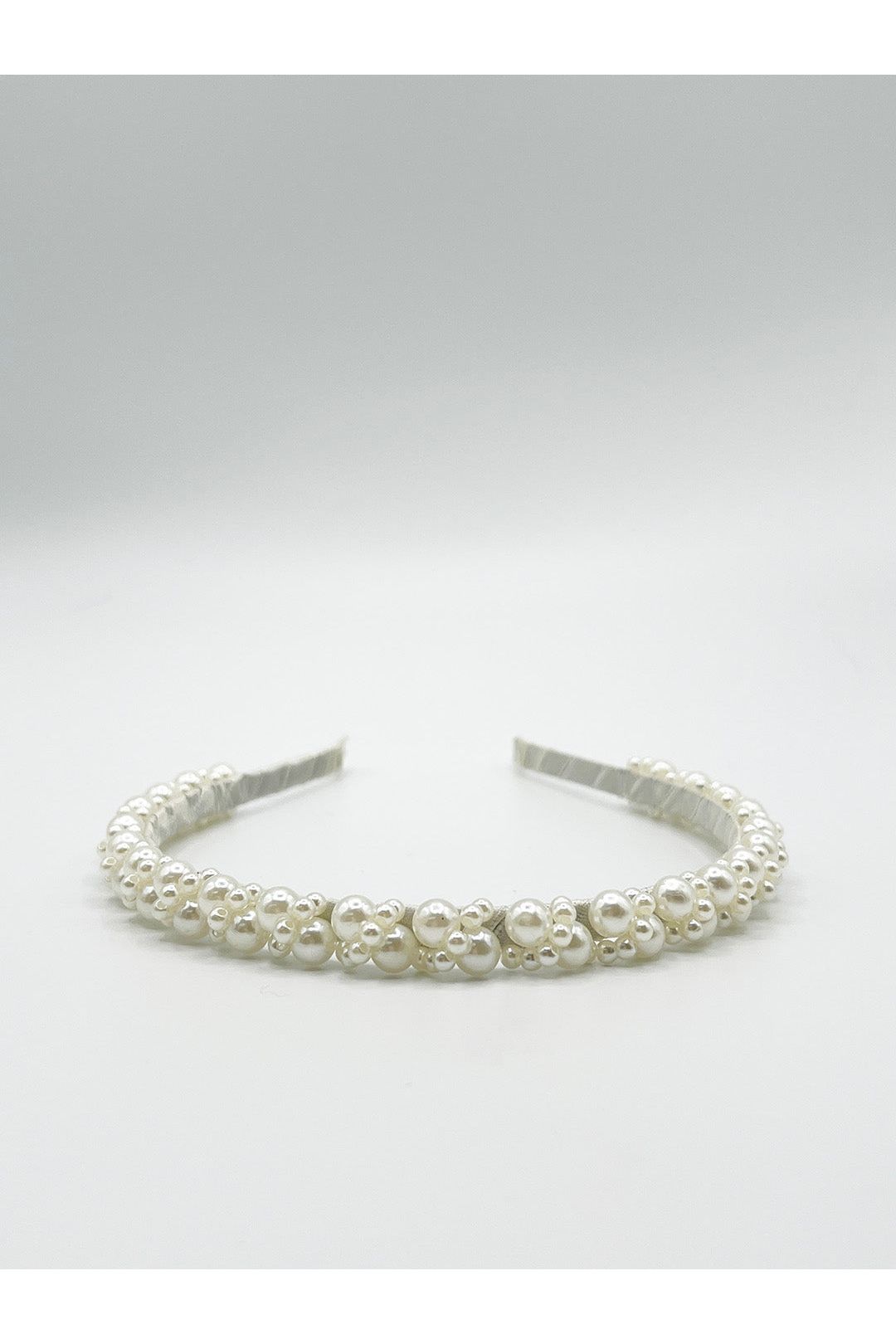 Minimal Pearl Headband In White HA310007
