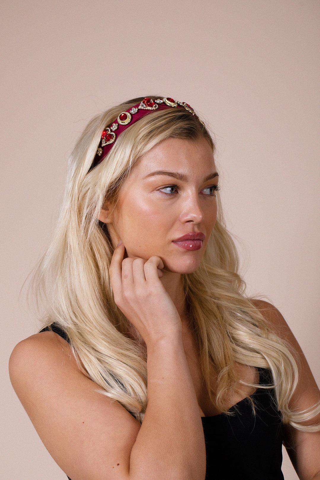 Heart Embellished Headband In Red HA310204