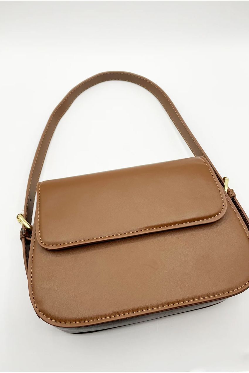 Rounded Cross Body Bag In Brown HB324806