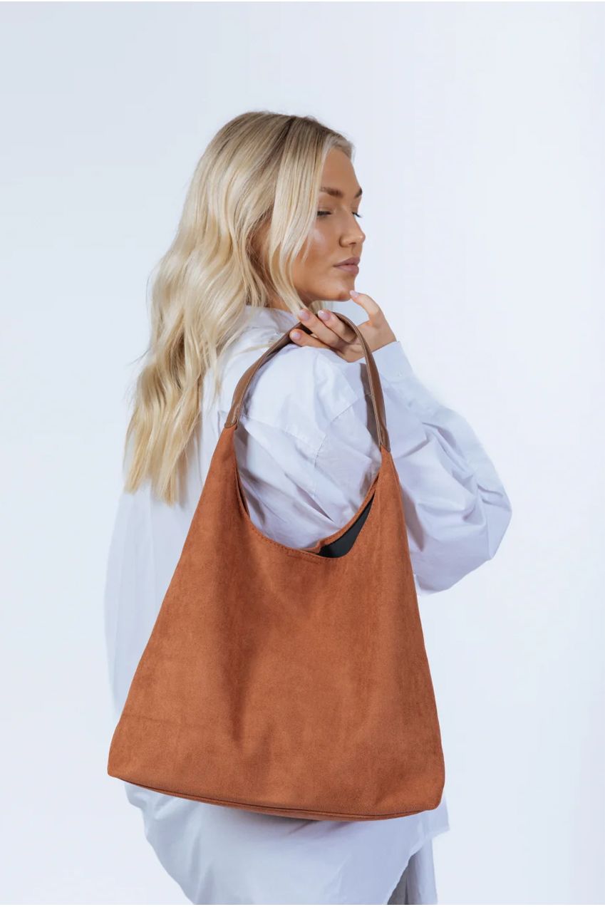Suede Hobo Shoulder Bag In Tan HB350006