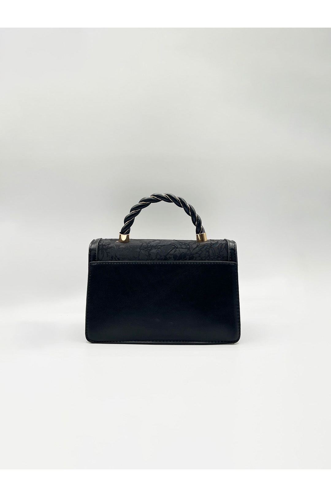 Butterfly Embellished Stachel In Black HB360202