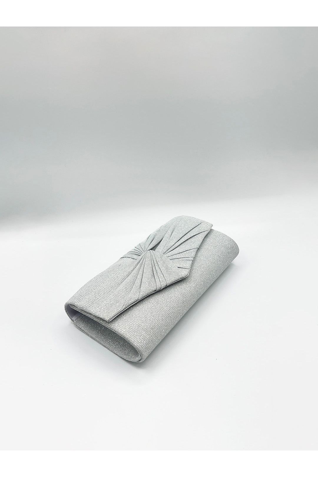 Ruched Bow Clutch Bag In Silver HB361421