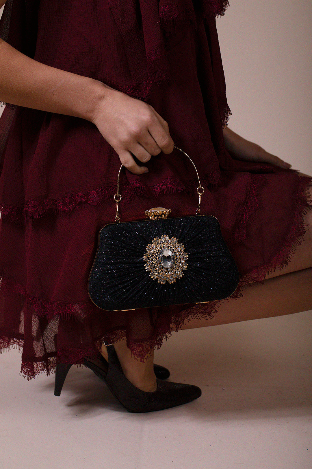 Ruched Jewel Clutch Bag In Black HB361502