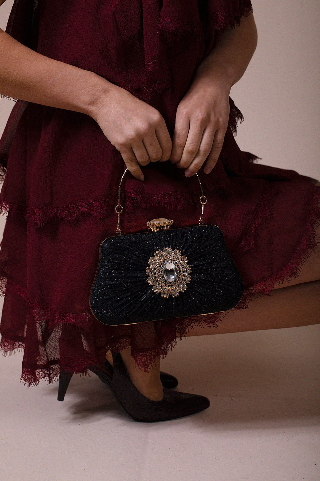 Ruched Jewel Clutch Bag In Black HB361502