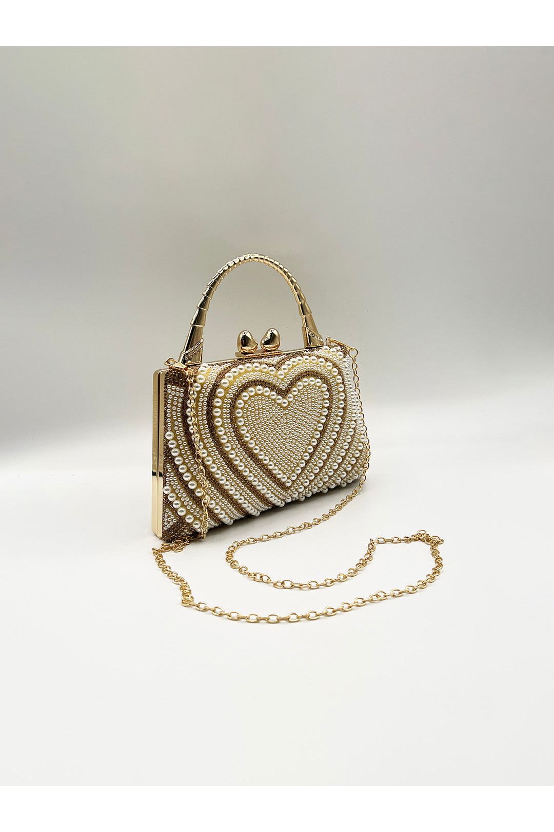 Heart Pearl Clutch Bag In Gold HB362624