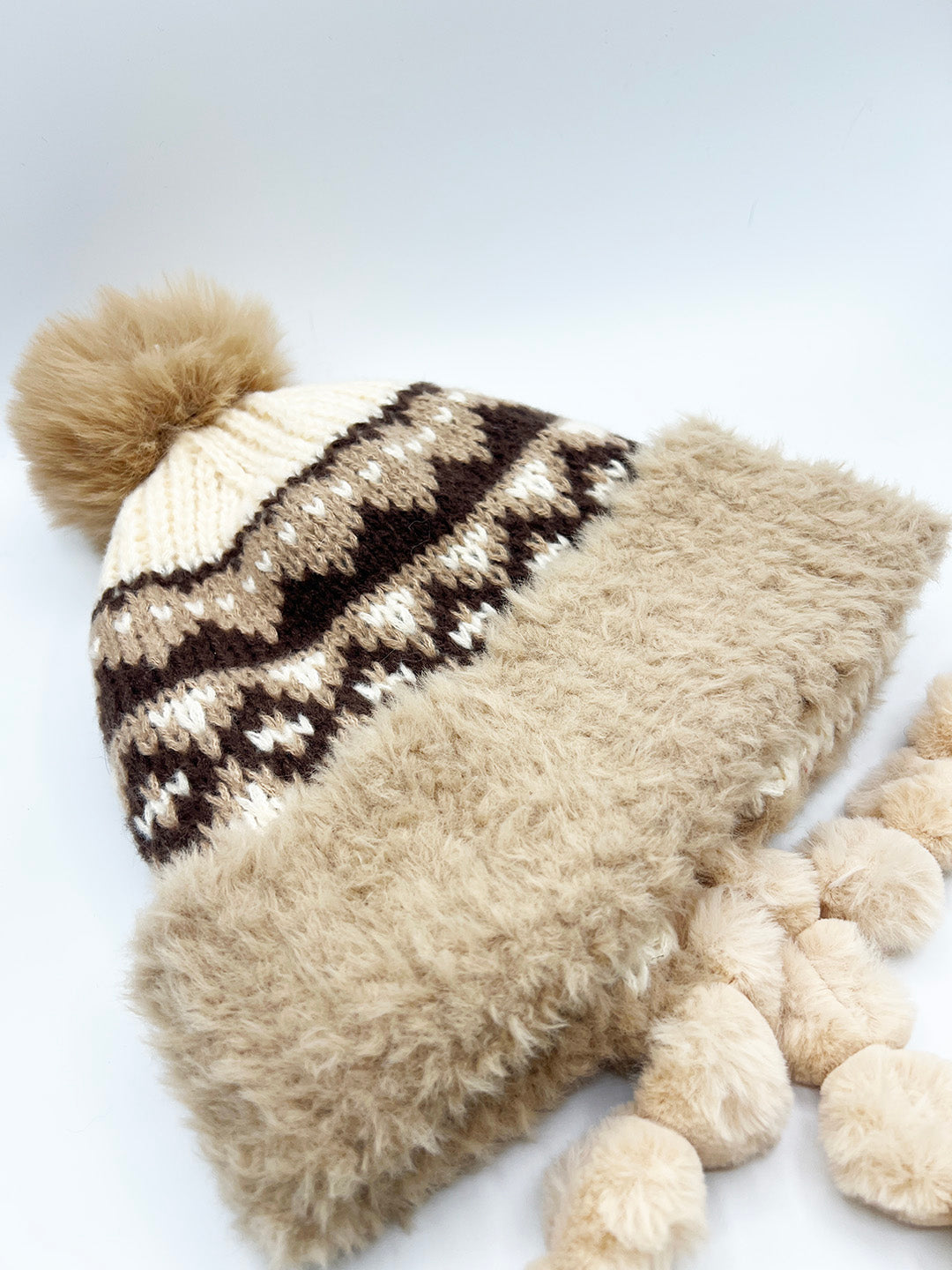 Chunky Beanie In Beige Multi HW331228