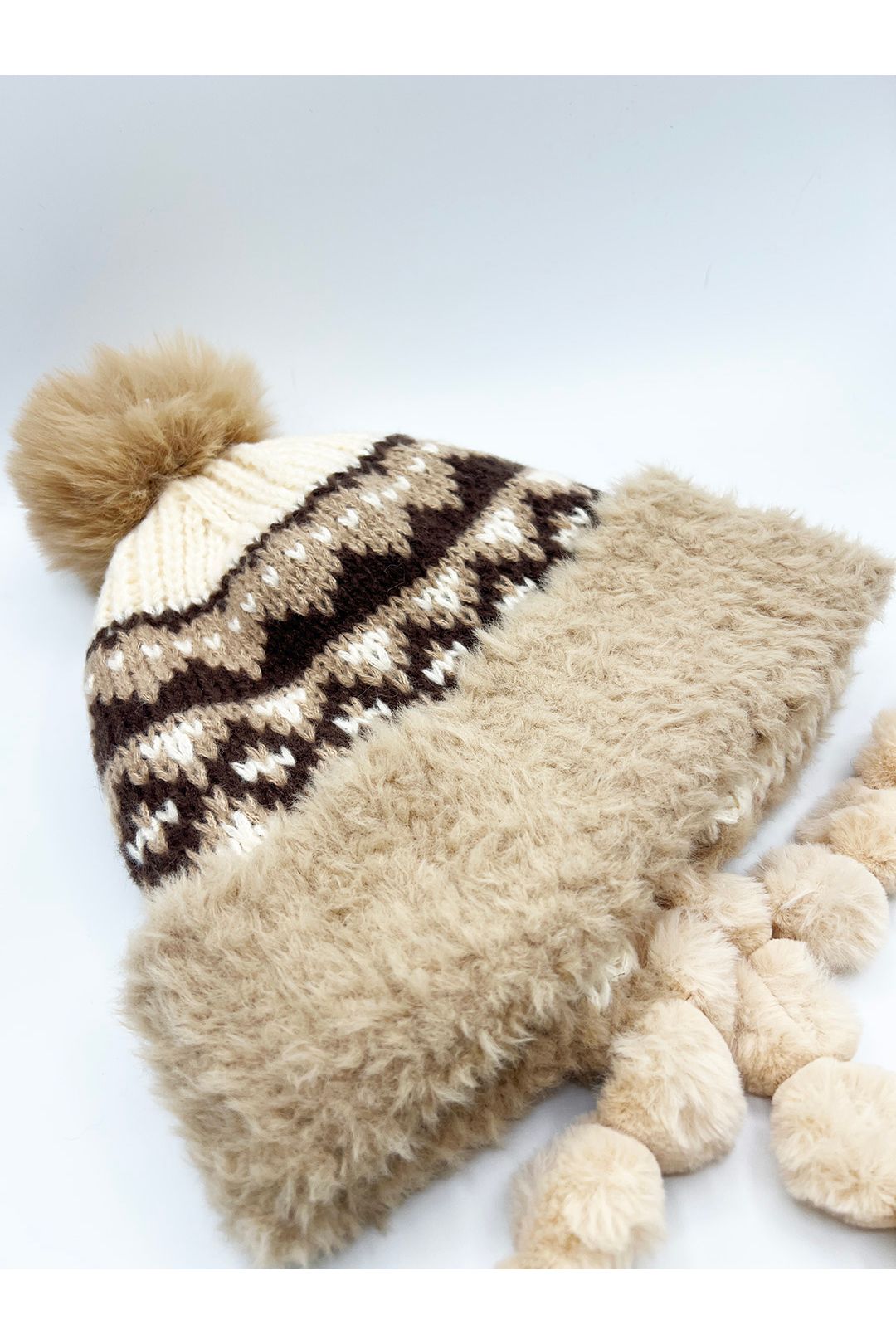 Chunky Beanie In Beige Multi HW331228