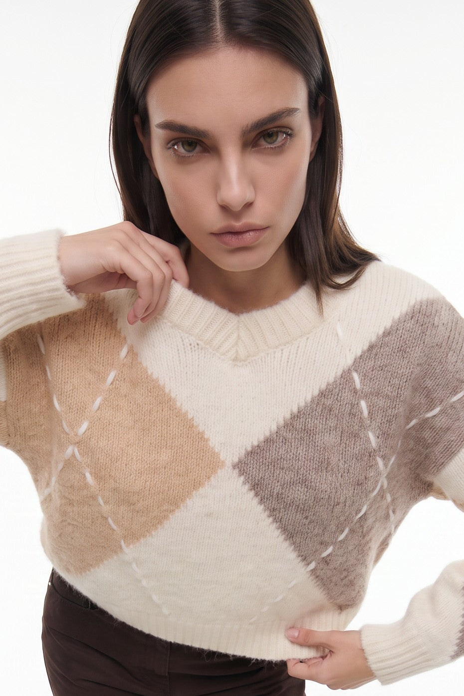Ivory Argyle Pattern V Neck Jumper ALWF5652NV357