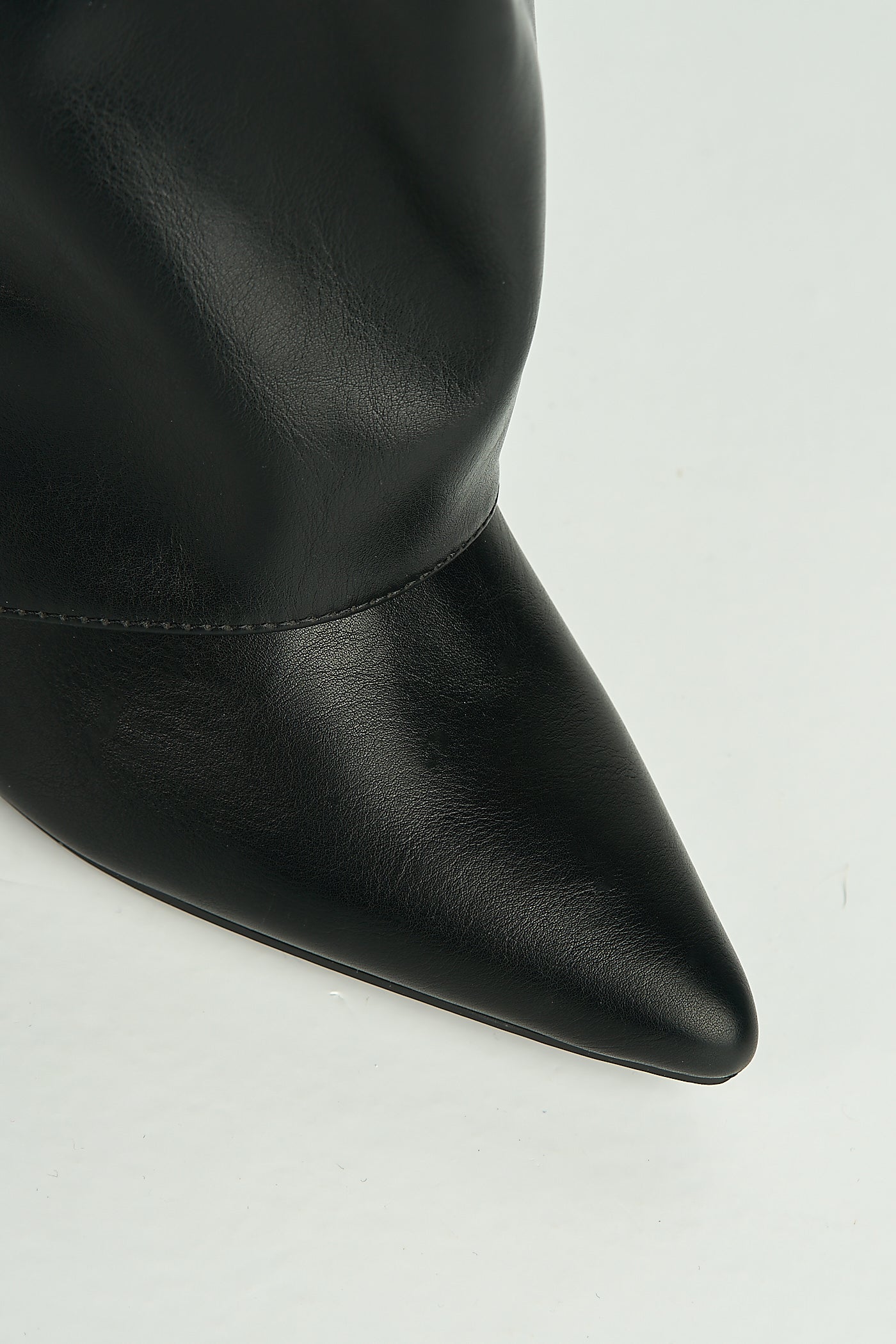 Ayma Knee High Block Heel Gold Trim Buckle Collar Boot In Black Matt RANGER11-BLKMT