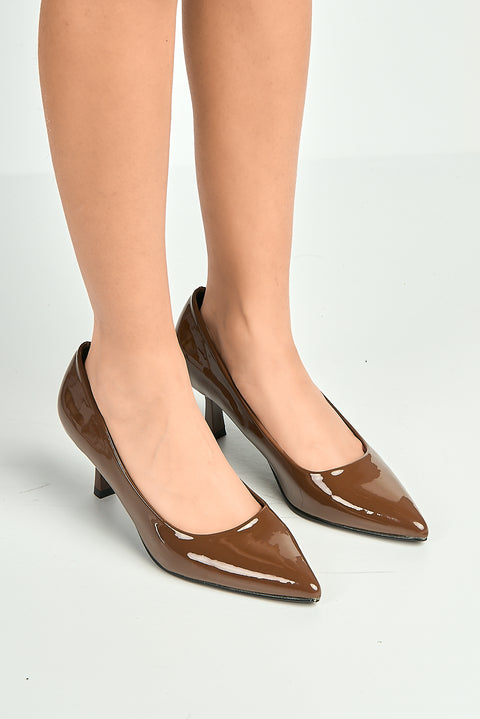 Aranea Pointed Toe Court Shoes In Brown by Miss Diva