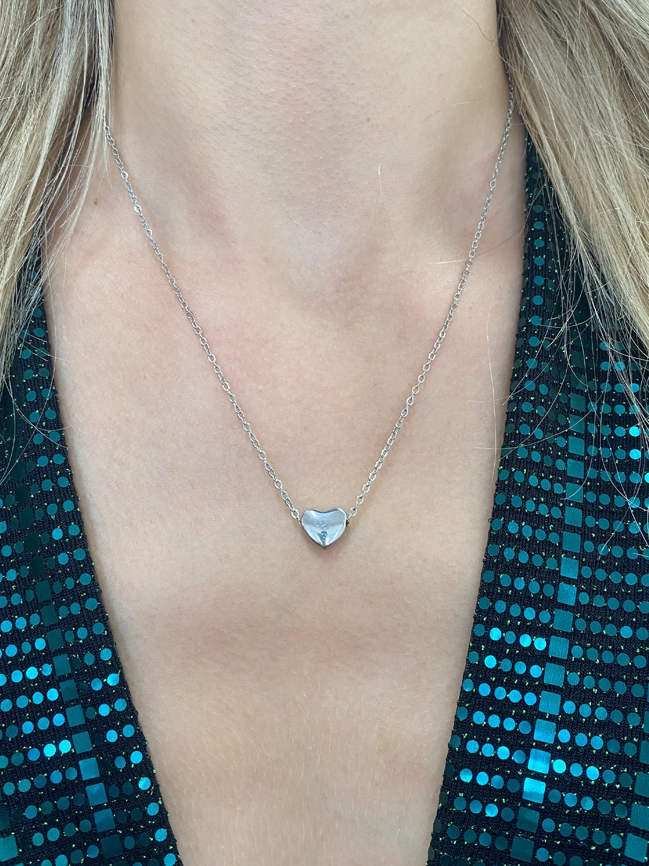 Small Heart Necklace In Silver JE400221