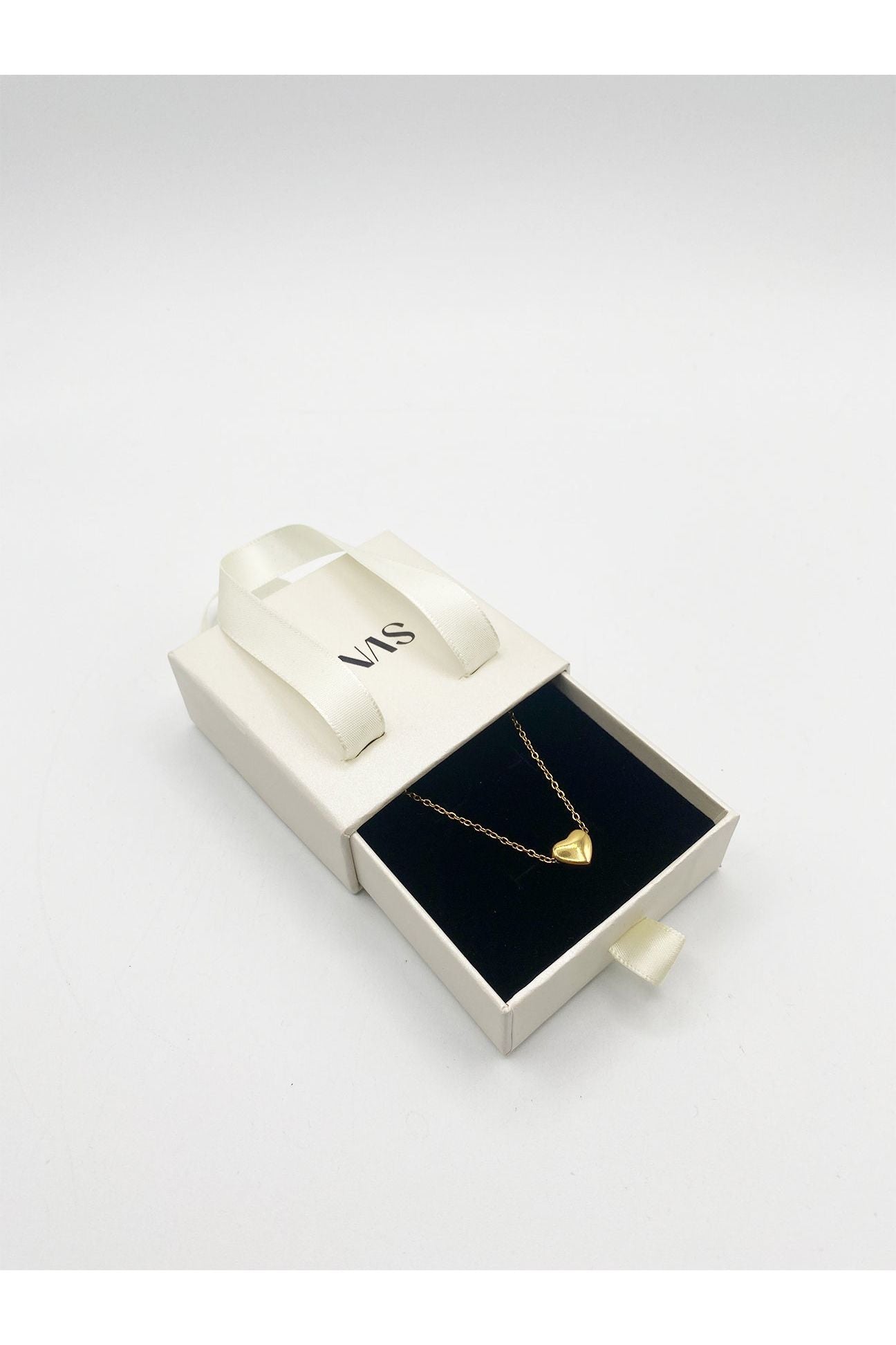 Small Heart Necklace In Gold JE400224