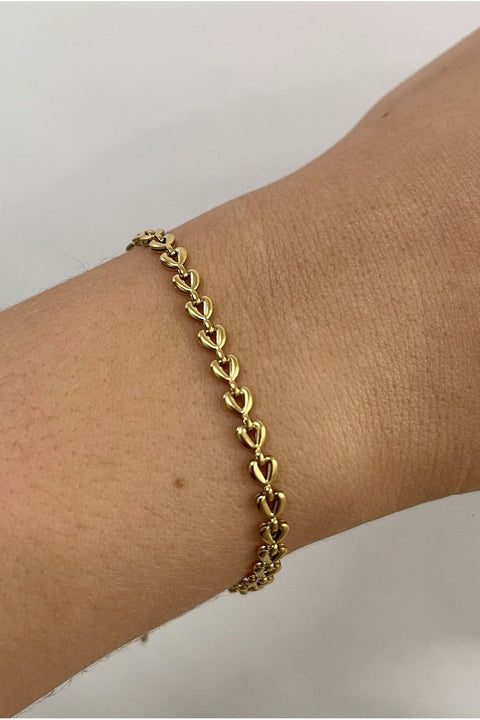 Heart Link Bracelet In Gold by SVNX