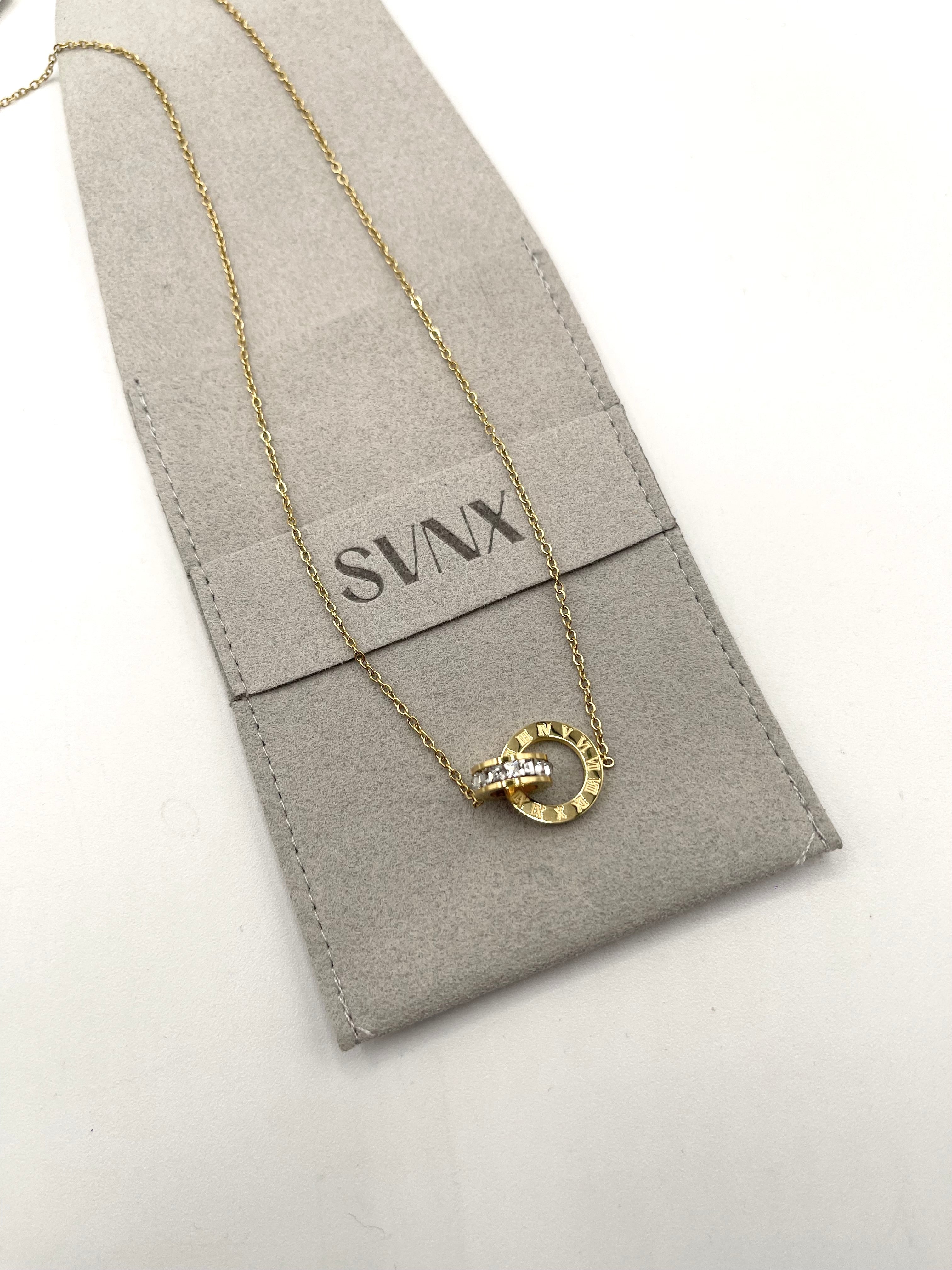 Roman Numeral Necklace In Gold JE402524